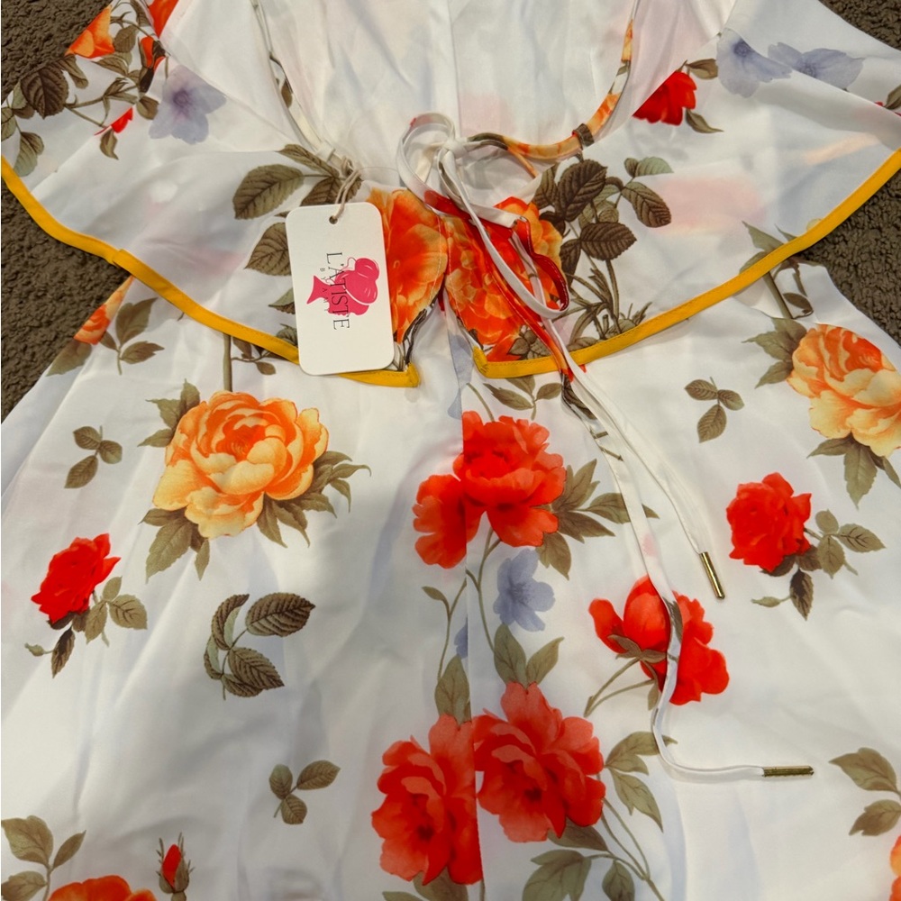 L'ATISTE Floral Romper with Red and Yellow Accents - Picture 4 of 5
